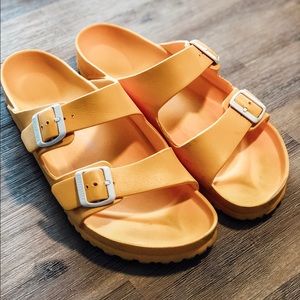 Yellow/Orange Birkenstock slides🔶